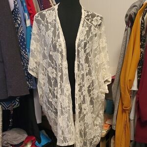 Floral Lace Kimono Cardigan